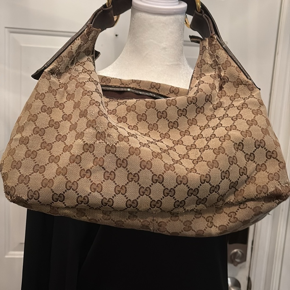 Vintage Gucci handbag